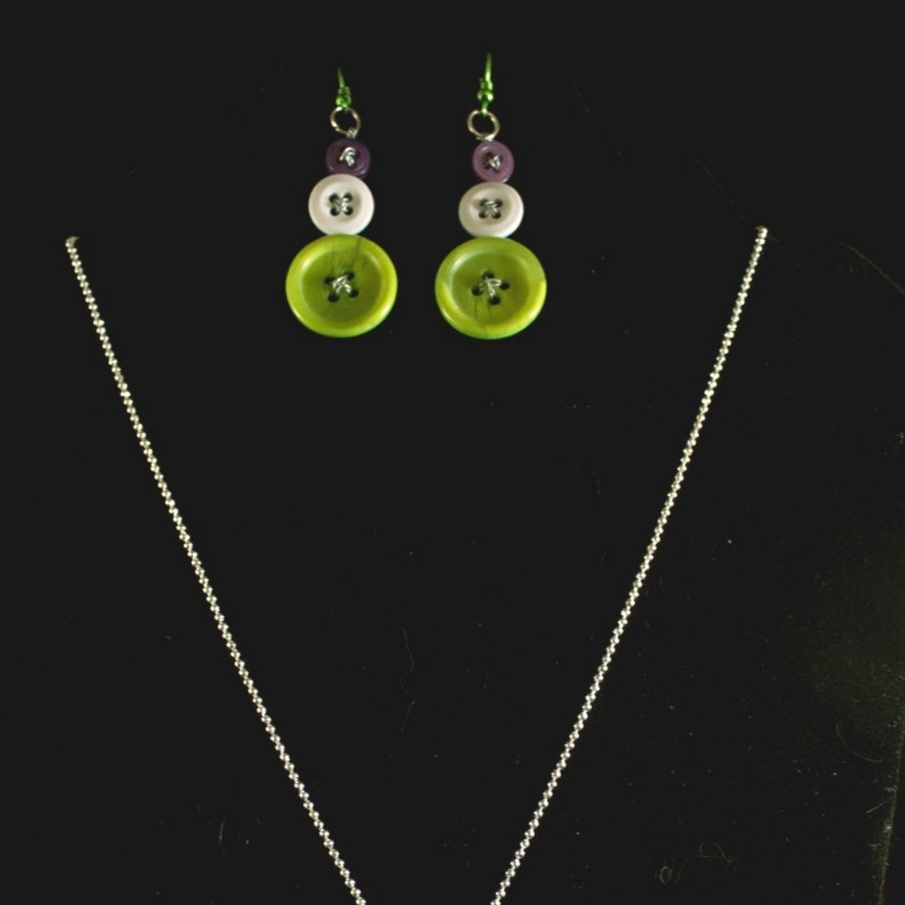 2 Piece Button Jewelry Set Necklace Earrings OOK